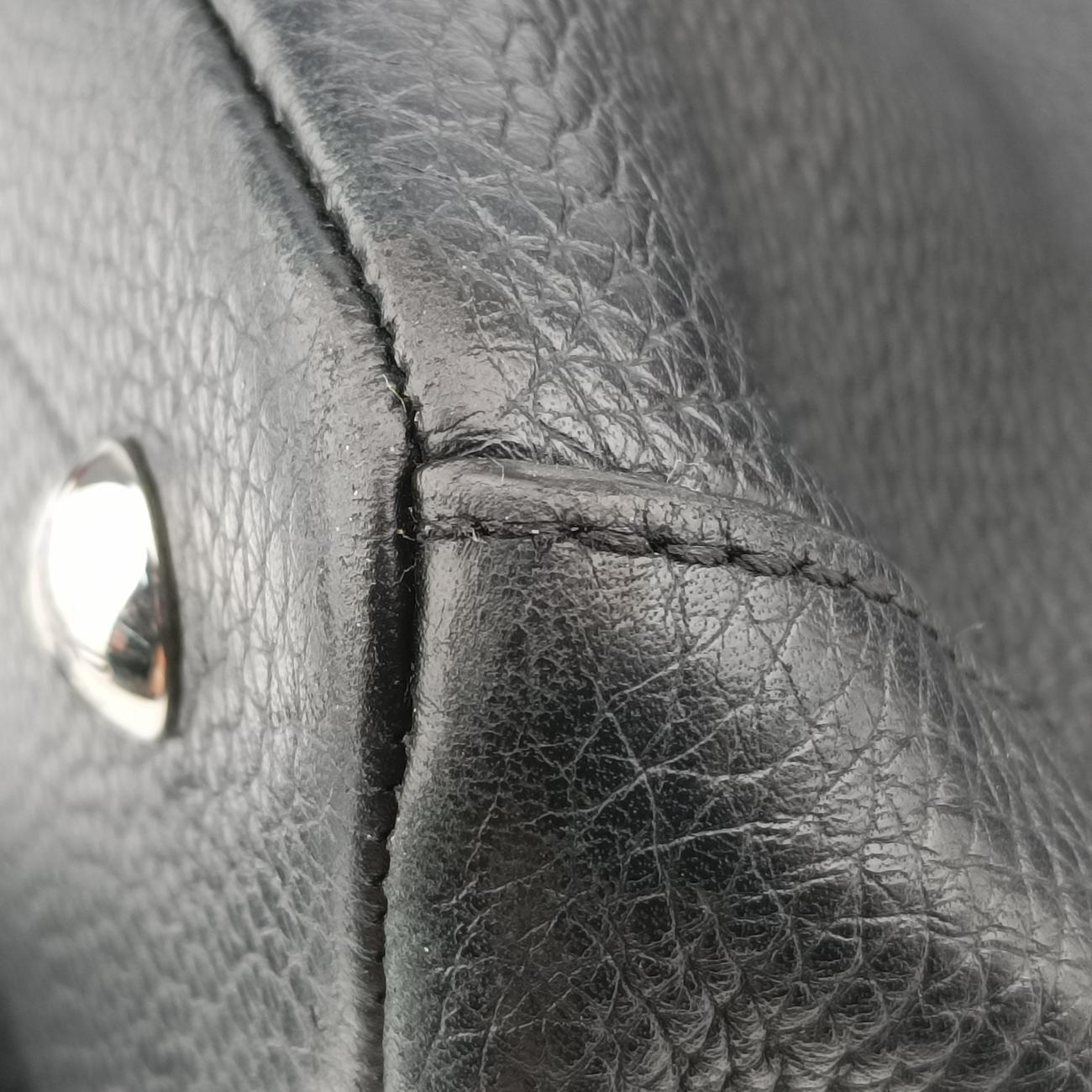 Pre-owned Louis Vuitton ARMAND Noir Taurillon Leather M42687 backpack/rucksack | stylenewstar