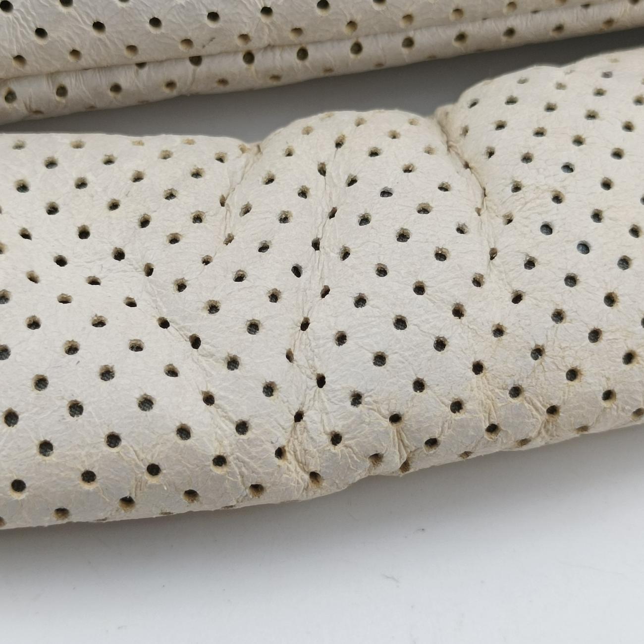 Pre-owned Chanel 2.55 Punching White lambskin A37561 shoulderbag | stylenewstar