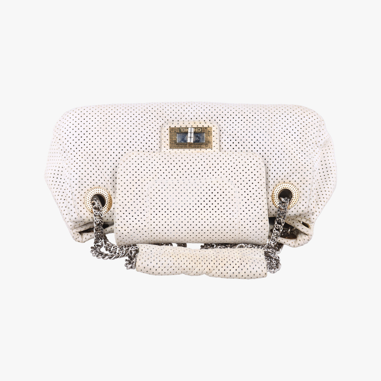Pre-owned Chanel 2.55 Punching White lambskin A37561 shoulderbag | stylenewstar
