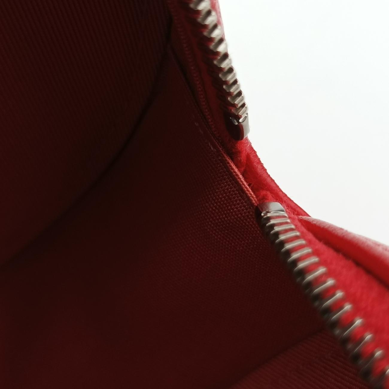 Pre-owned Chanel Color Pop CC Round Red / Pink lambskin AP0060 shoulderbag | stylenewstar