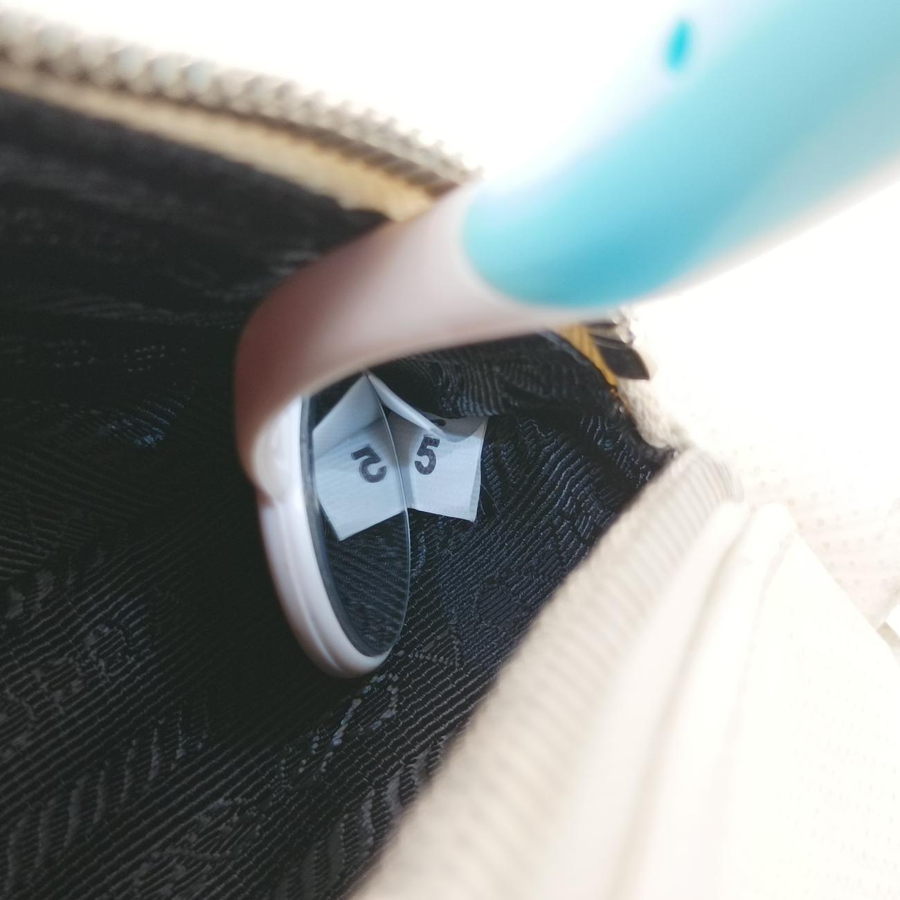 Vintage Prada Triangle Logo Plate White SAFFIANO Leather  shoulderbag | stylenewstar