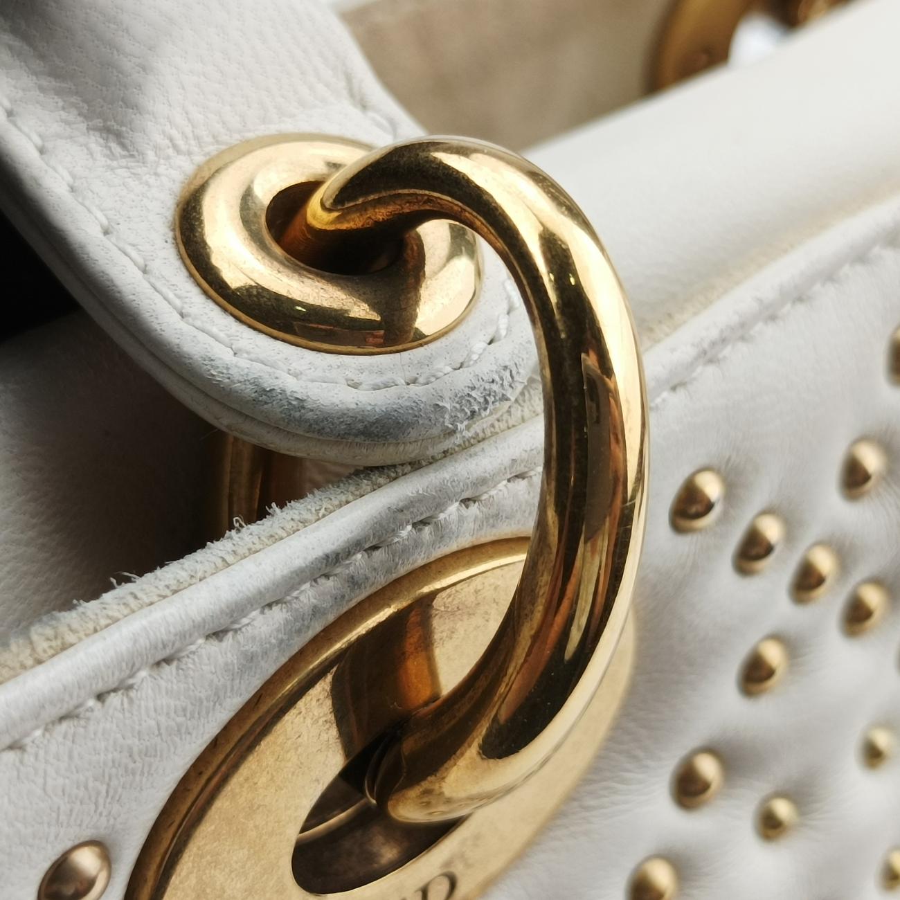 Pre-owned Christian Dior Lady Dior White Leather  shoulderbag | stylenewstar