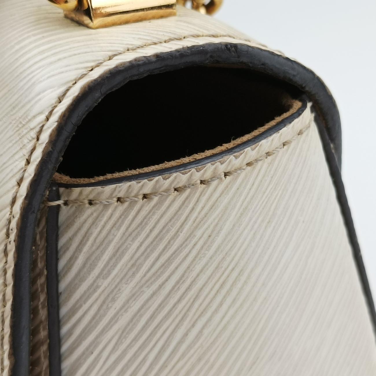 Secondhand Louis Vuitton TwistMM Light gray Epi M21026 shoulderbag | stylenewstar