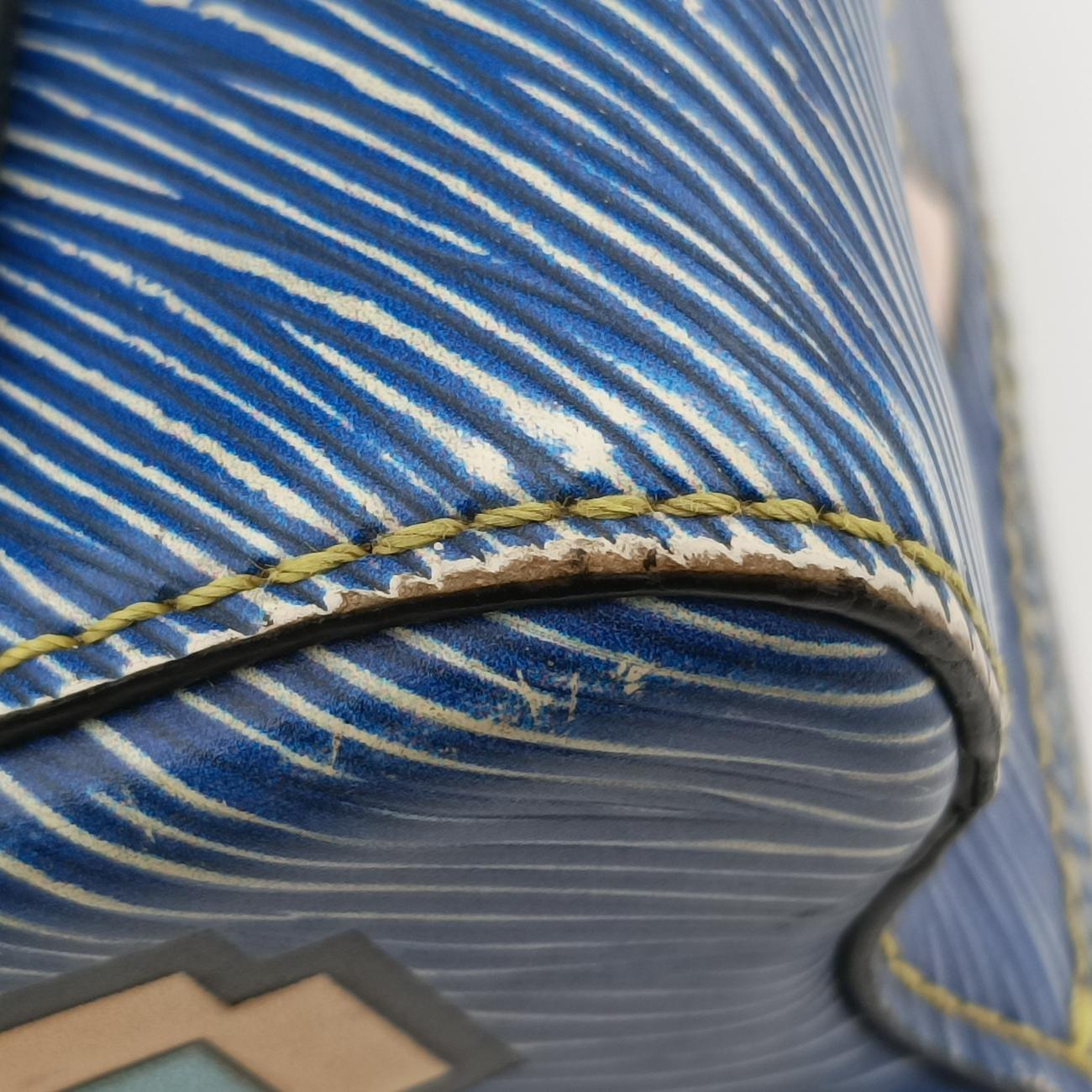 Secondhand Louis Vuitton Twist MM Blue x Multicolor Epi M54865 shoulderbag | stylenewstar