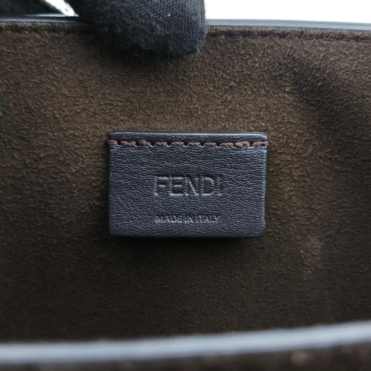 Pre-owned Fendi Fab White Leather 8BT326 shoulderbag | stylenewstar