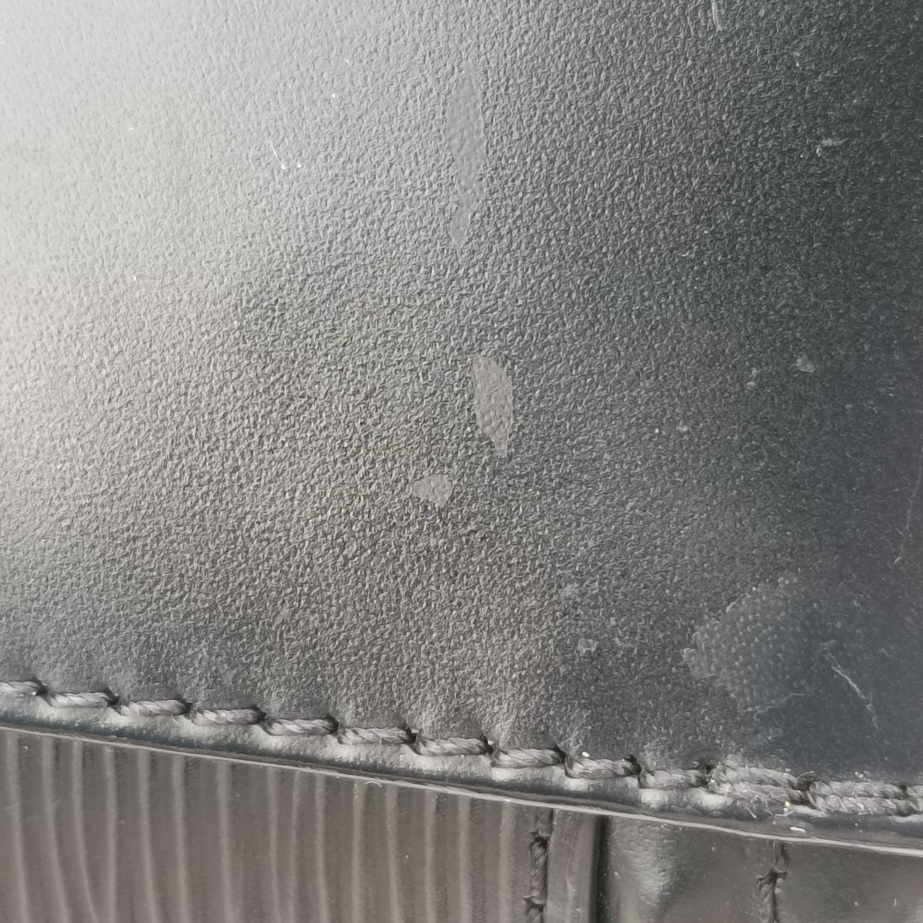 Secondhand Louis Vuitton CANNES Noir Epi M52226 shoulderbag | stylenewstar