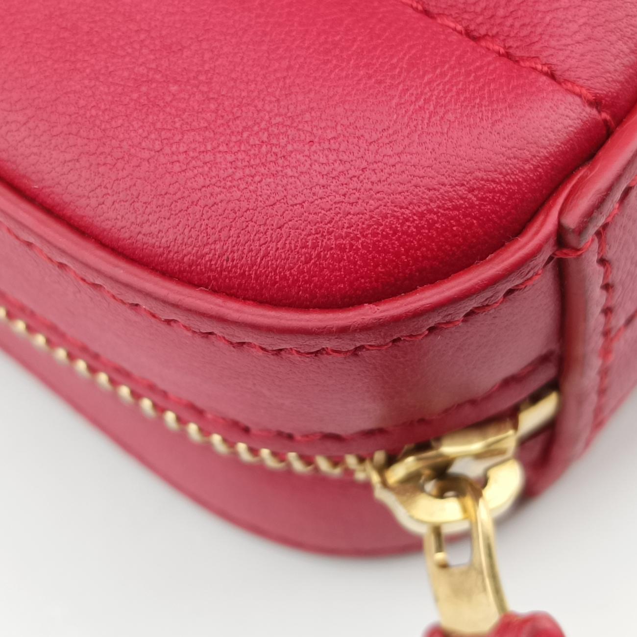 Pre-owned Yves Saint Laurent VICKY Red Leather 557574 bum bag/waist bag | stylenewstar