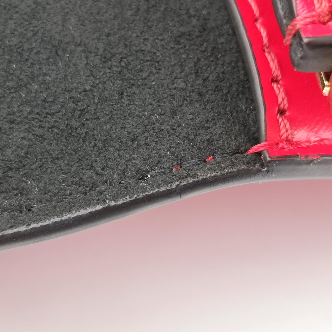 Pre-owned Louis Vuitton DAUPHINE　mini Red Vernis M90499 shoulderbag | stylenewstar