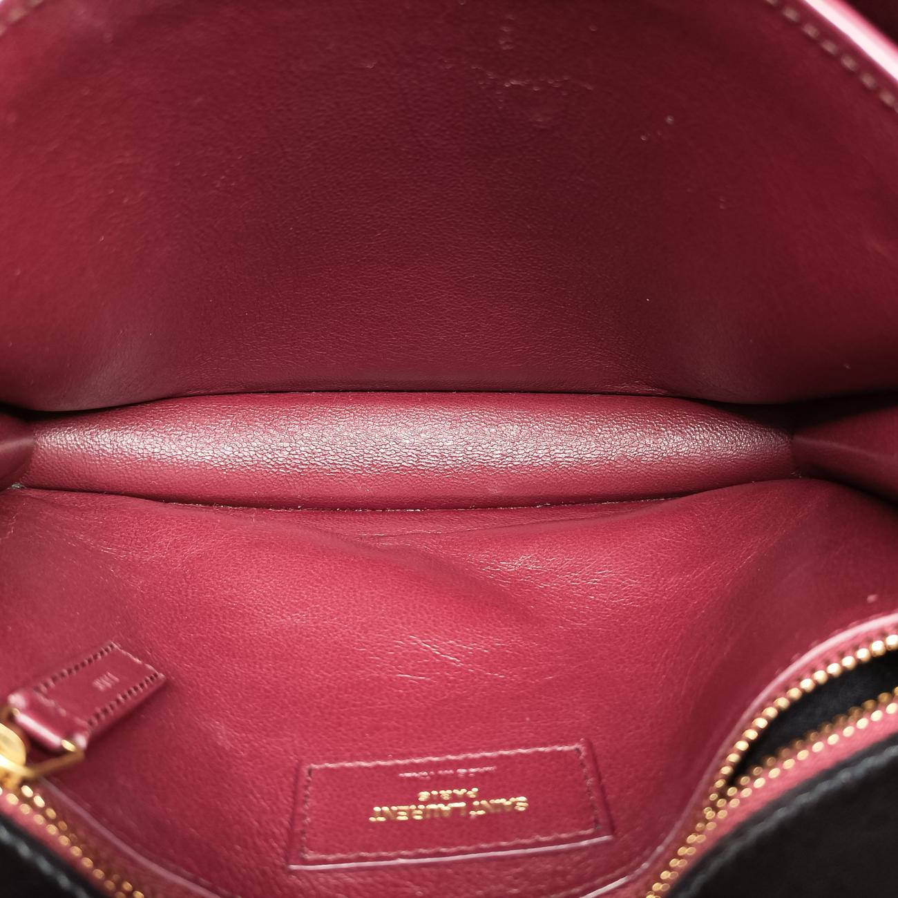 Pre-owned Yves Saint Laurent CASSANDRA Black Leather 532750 shoulderbag | stylenewstar