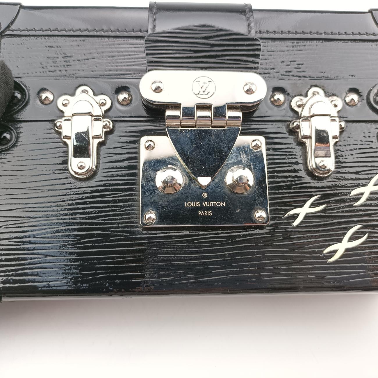 Pre-owned Louis Vuitton Petite Malle Noir Epi M5001N shoulderbag | stylenewstar