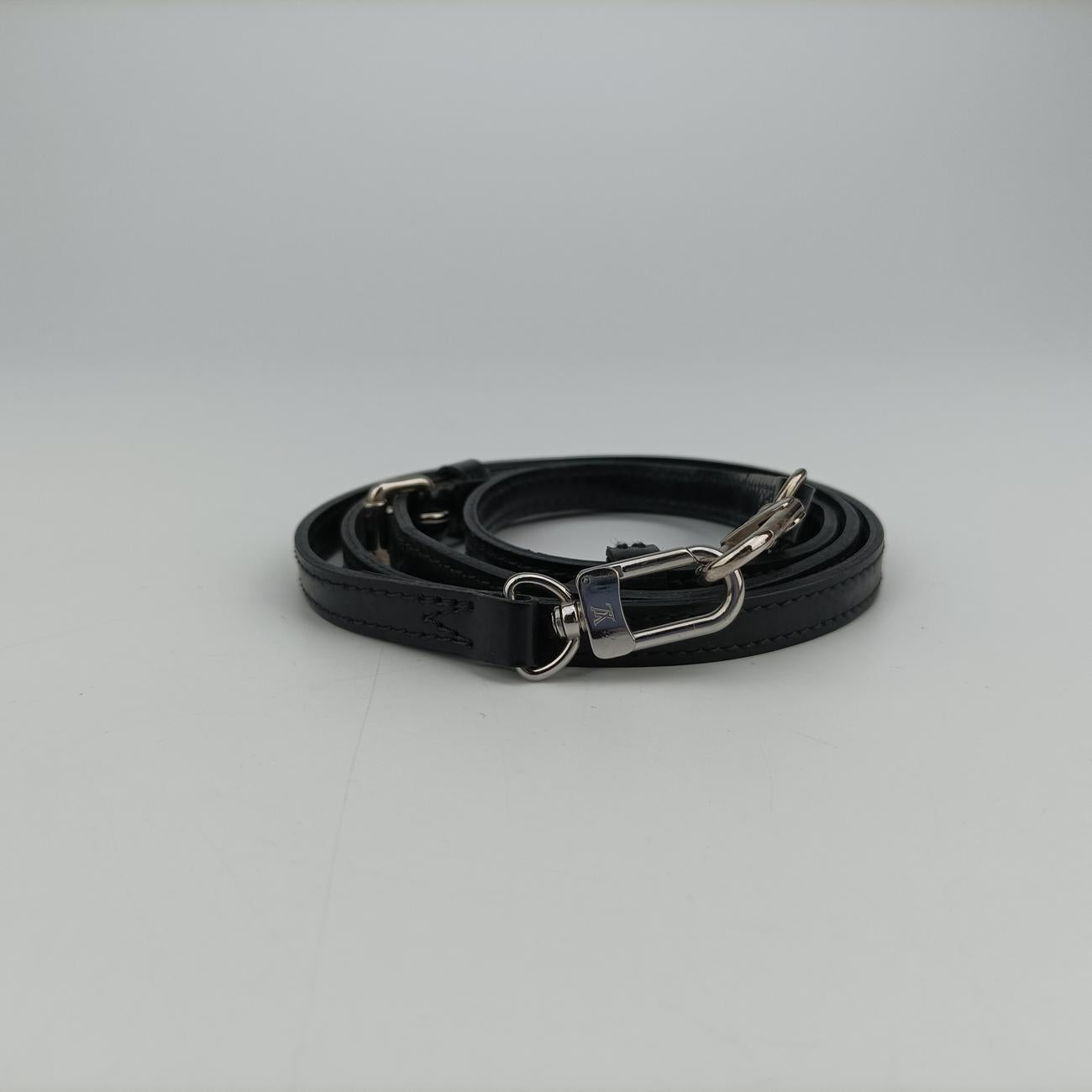 Pre-owned Louis Vuitton Petite Malle Noir Epi M5001N shoulderbag | stylenewstar