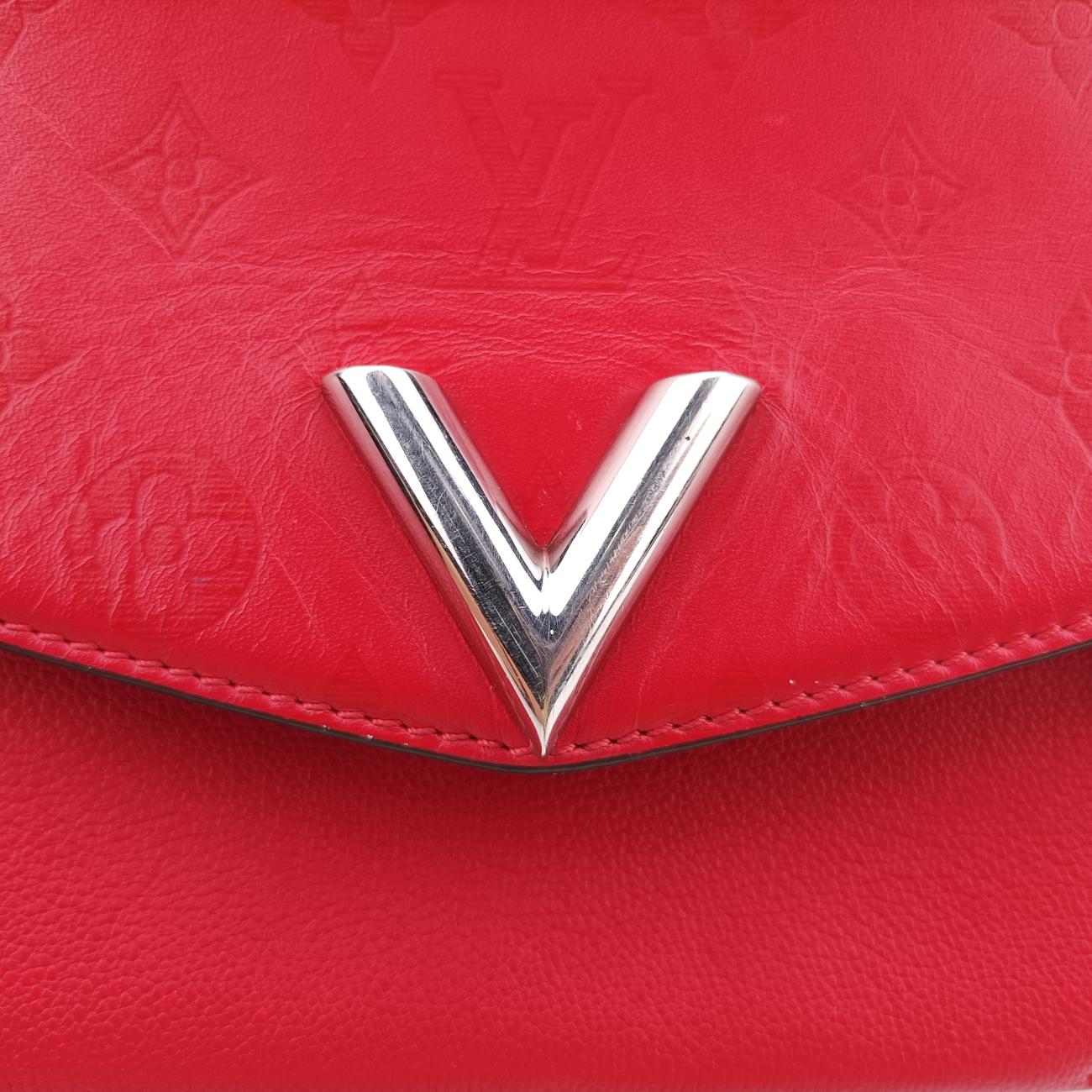 Pre-owned Louis Vuitton Very Chain Bag Ruby leather M44285 shoulderbag | stylenewstar