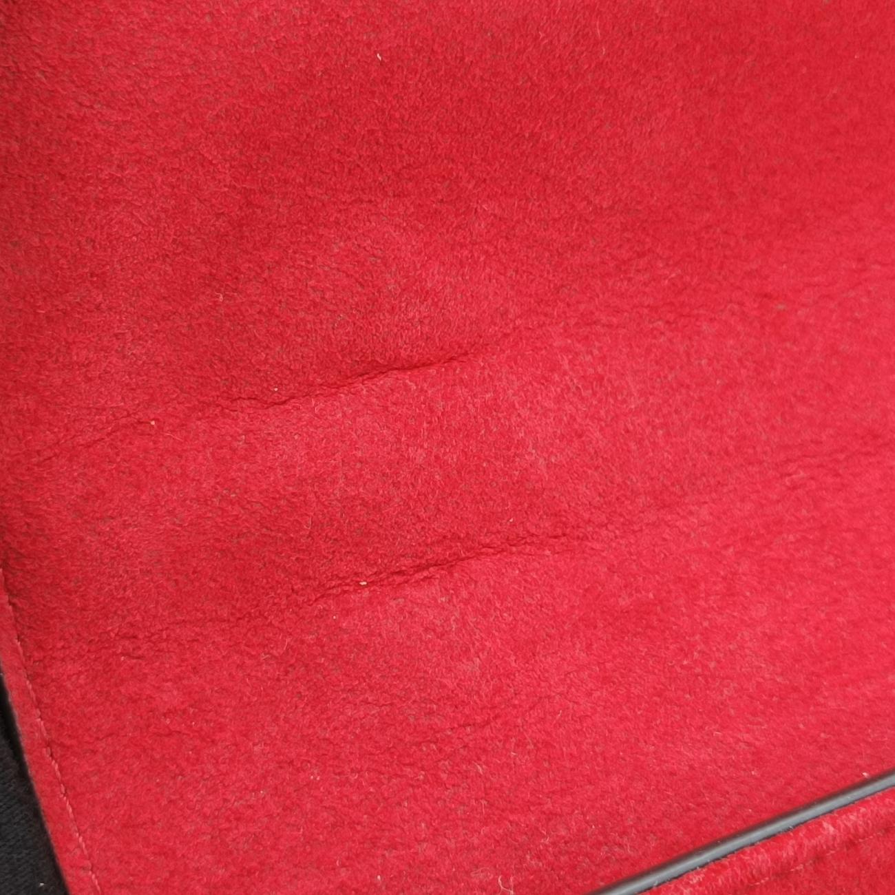 Pre-owned Louis Vuitton Very Chain Bag Ruby leather M44285 shoulderbag | stylenewstar