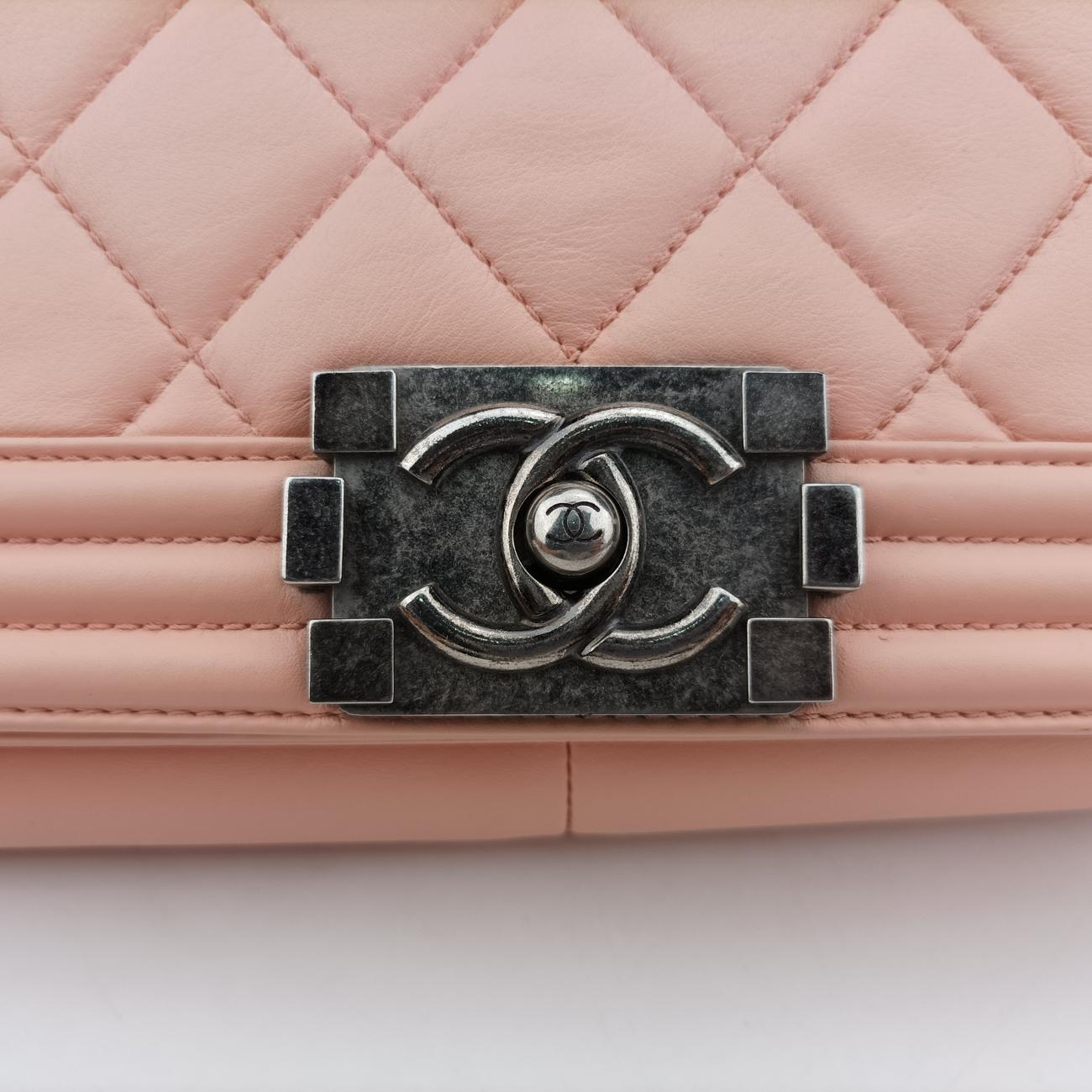 Vintage Chanel BOY CHANEL Pink Leather A92269 shoulderbag | stylenewstar