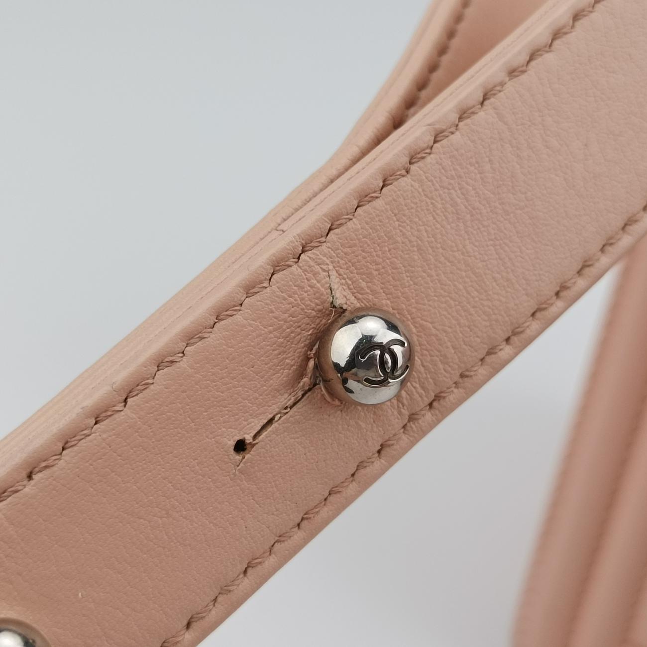 Vintage Chanel BOY CHANEL Pink Leather A92269 shoulderbag | stylenewstar