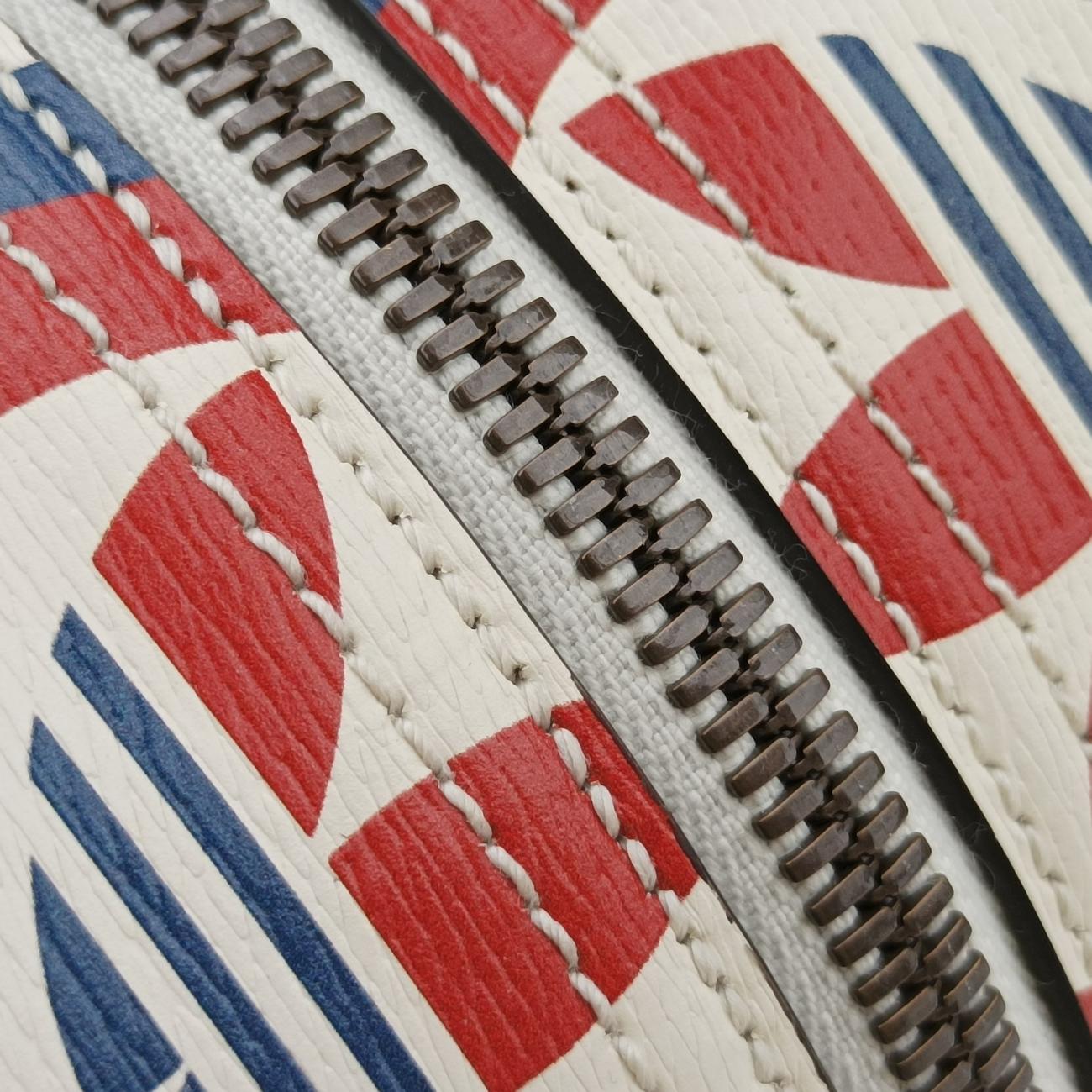 Pre-owned Gucci adidas collaboration mini duffel White x Red x Blue Leather 702397 shoulderbag | stylenewstar