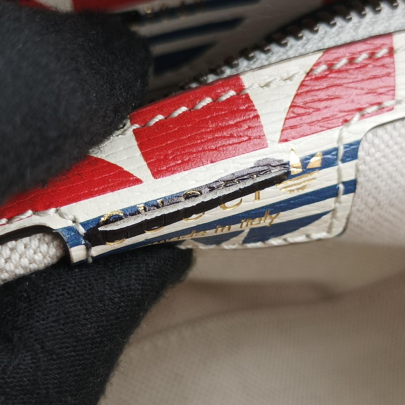 Pre-owned Gucci adidas collaboration mini duffel White x Red x Blue Leather 702397 shoulderbag | stylenewstar