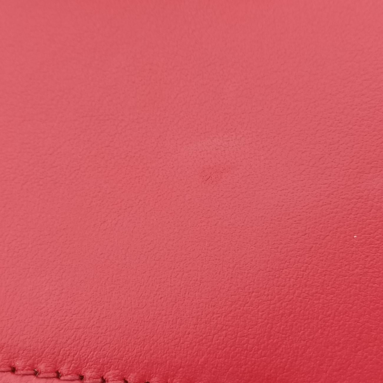 Vintage Prada Pioneer Red Leather 1BD239 shoulderbag | stylenewstar