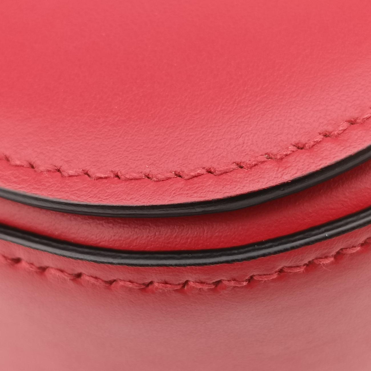 Vintage Prada Pioneer Red Leather 1BD239 shoulderbag | stylenewstar