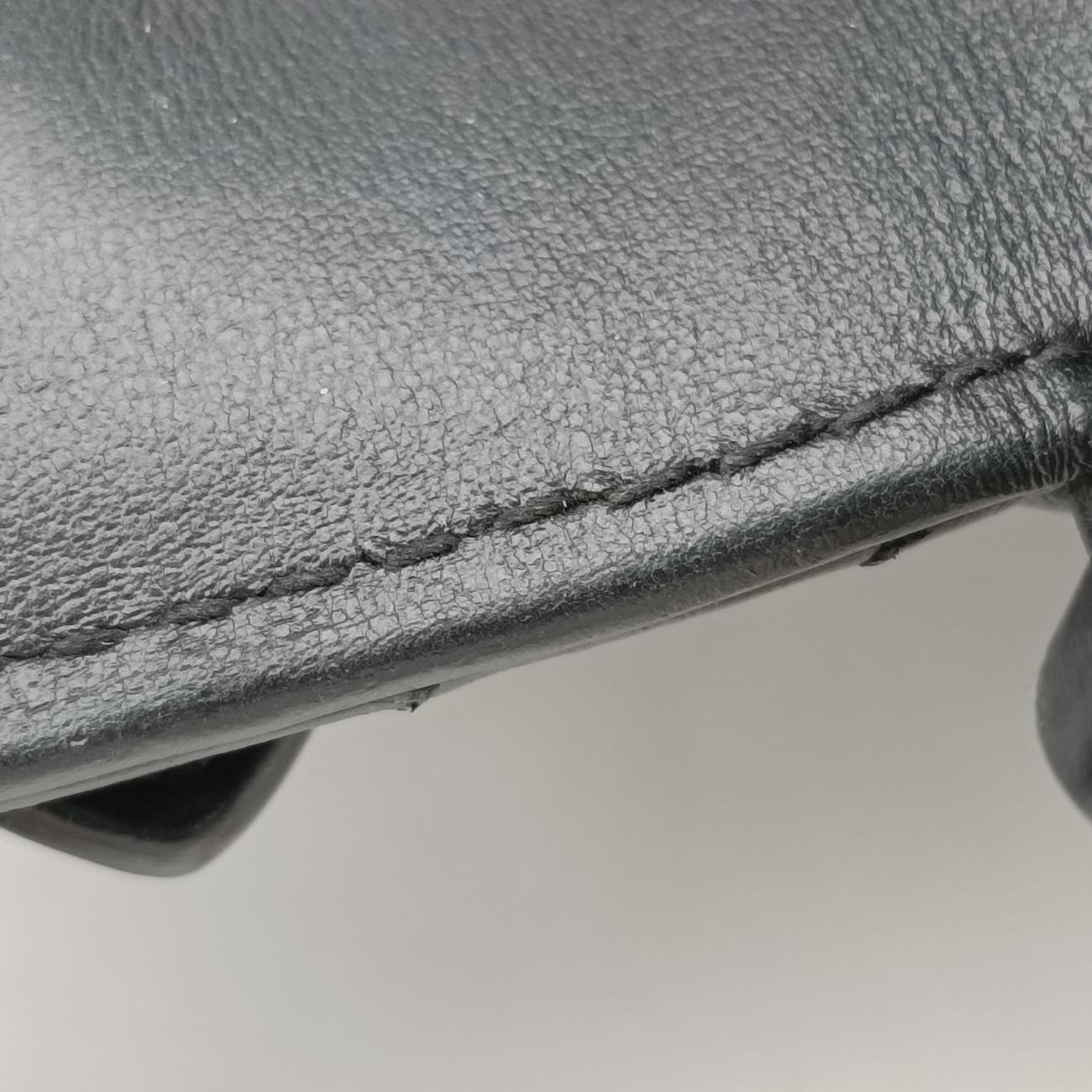 Secondhand Gucci GG Marmont Black Leather 498110 shoulderbag | stylenewstar