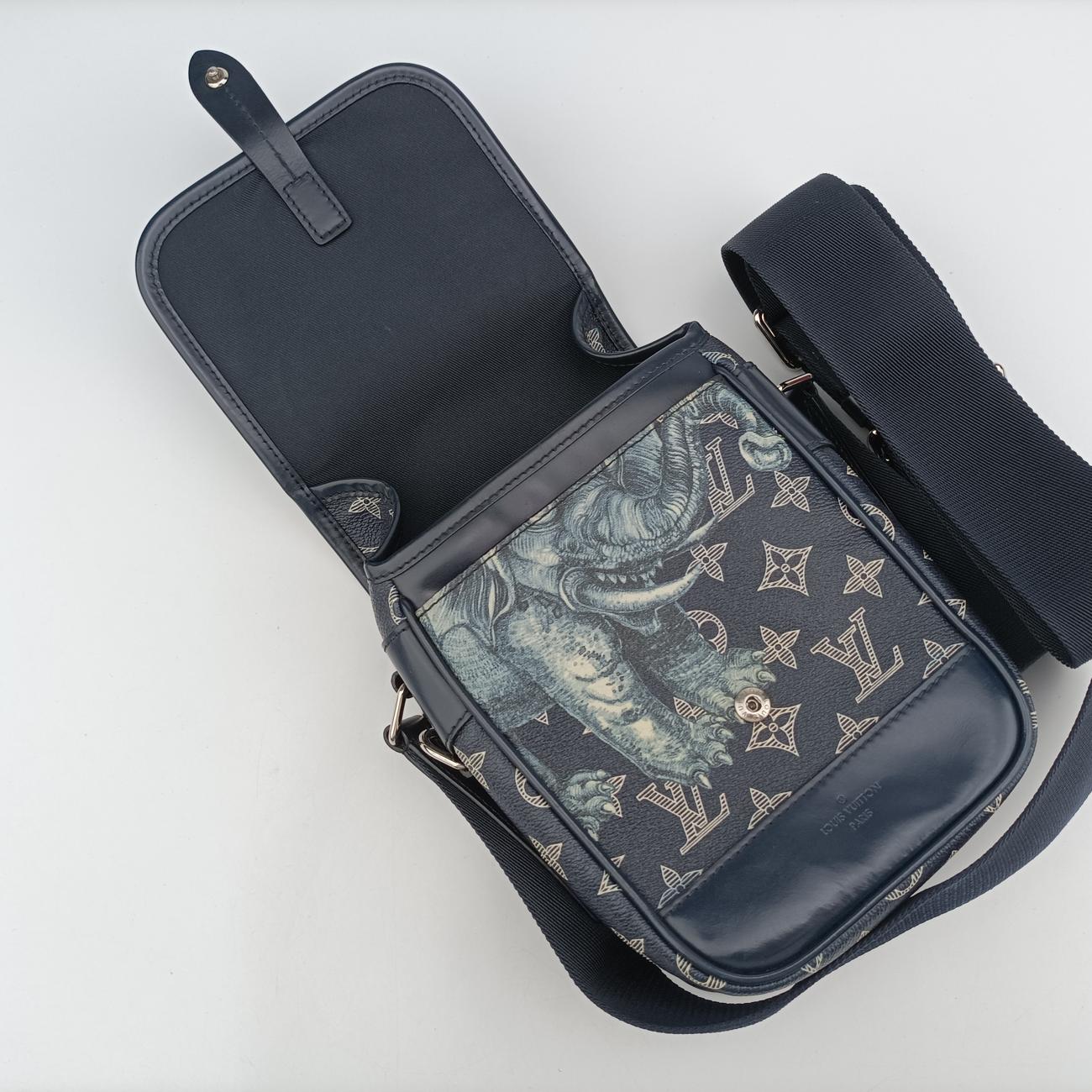 Monogram Savannah Messenger BB Monogram Savannah monogram canvas FO0127