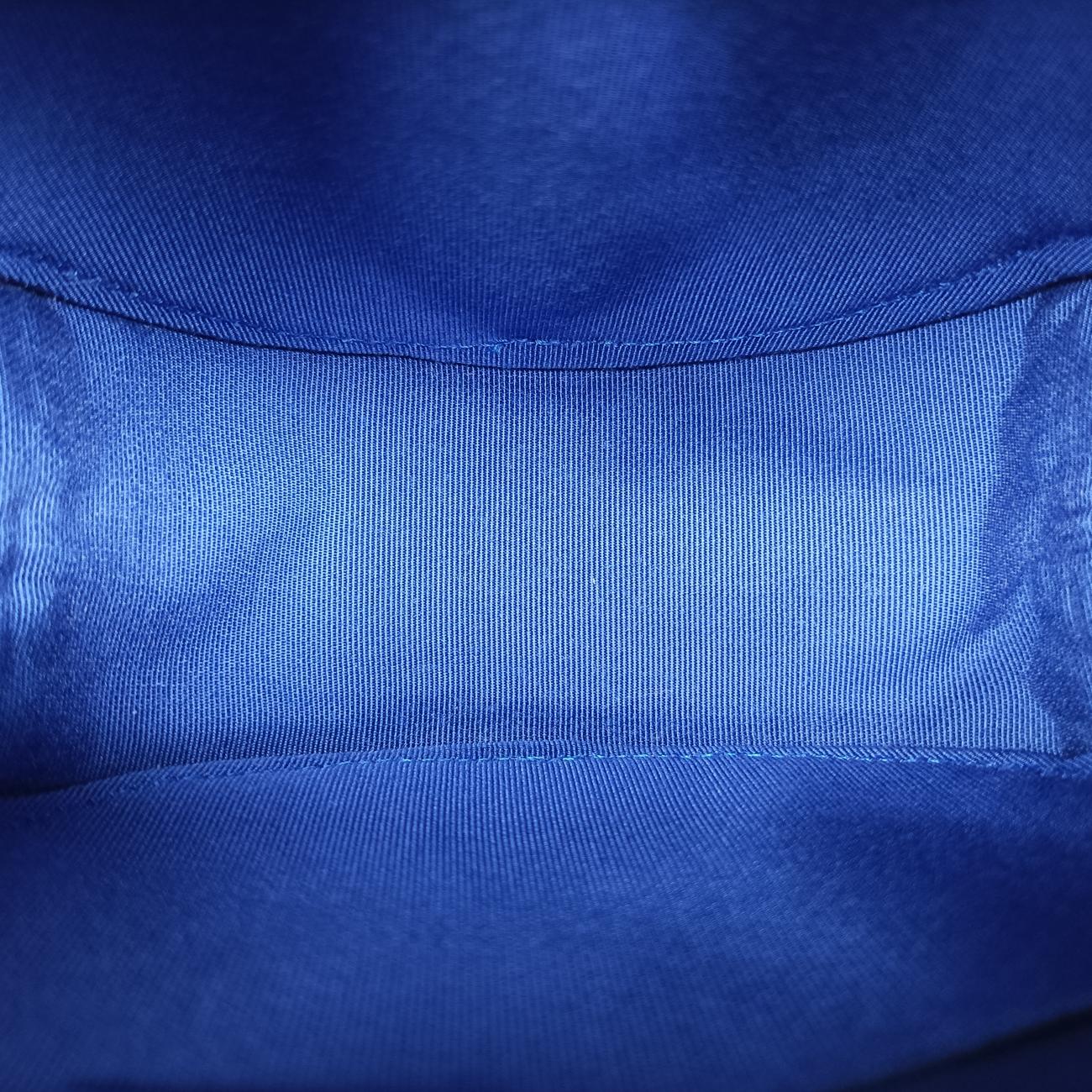 Pre-owned Chanel Matelasse Round Blue woolen A70657 shoulderbag | stylenewstar