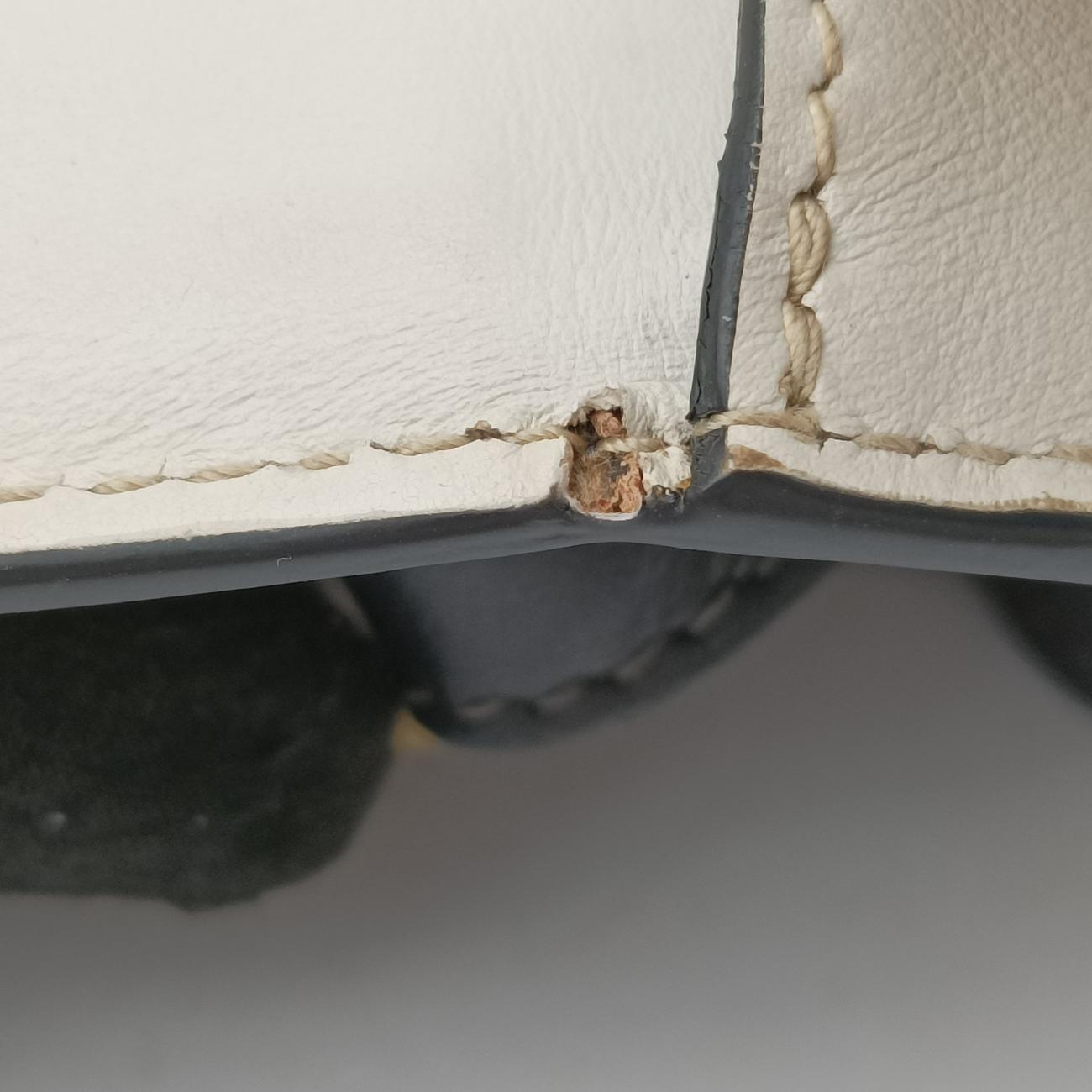 Vintage Prada Cahier Black×white Leather×SAFFIANO Leather 1BD045 shoulderbag | stylenewstar