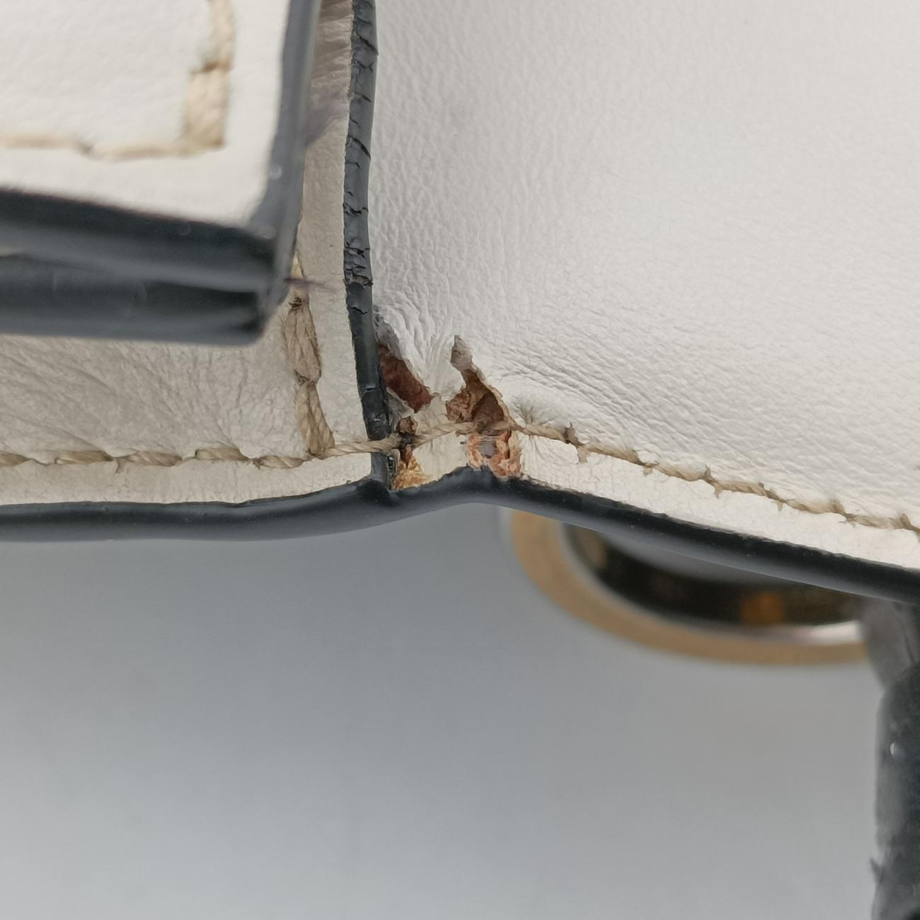 Vintage Prada Cahier Black×white Leather×SAFFIANO Leather 1BD045 shoulderbag | stylenewstar