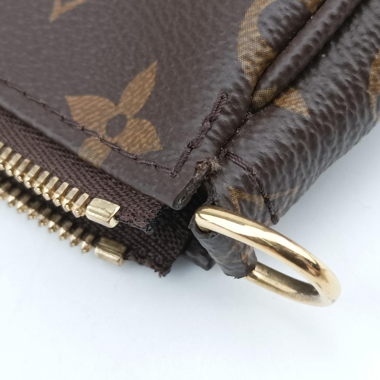 Multi Pochette Accessoir Brown Monogram Canvas ICチップ
