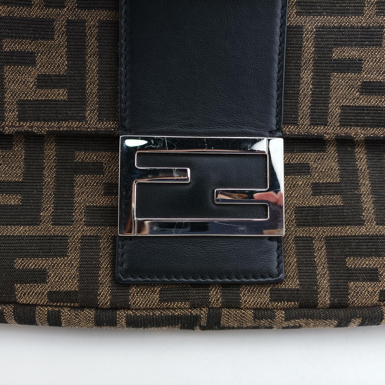 Pre-owned Fendi Baguette Brown canvas 7VA472 bum bag/waist bag | stylenewstar