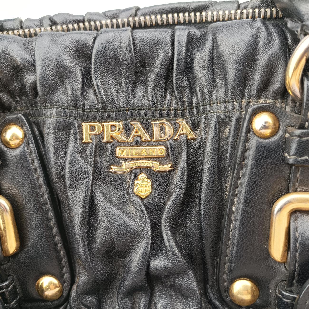 Pre-owned Prada Gaufre Black leather BN1336 shoulderbag | stylenewstar
