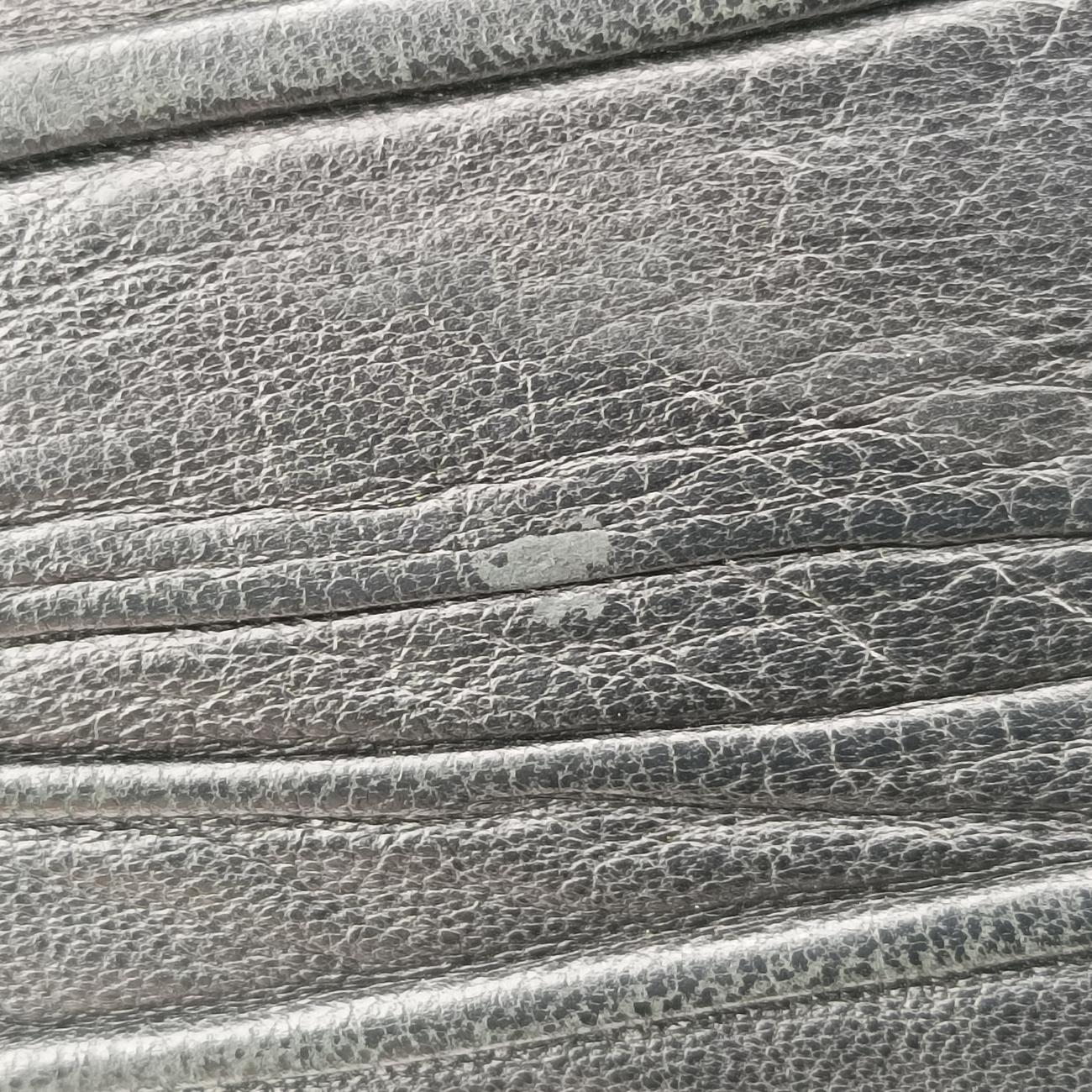 Pre-owned Prada Gaufre Black leather BN1336 shoulderbag | stylenewstar