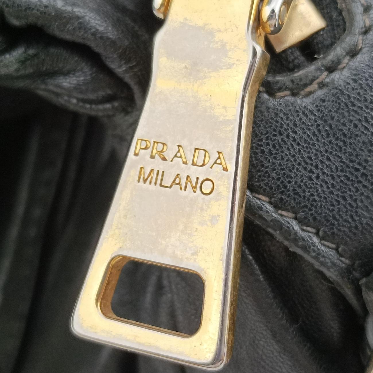 Pre-owned Prada Gaufre Black leather BN1336 shoulderbag | stylenewstar