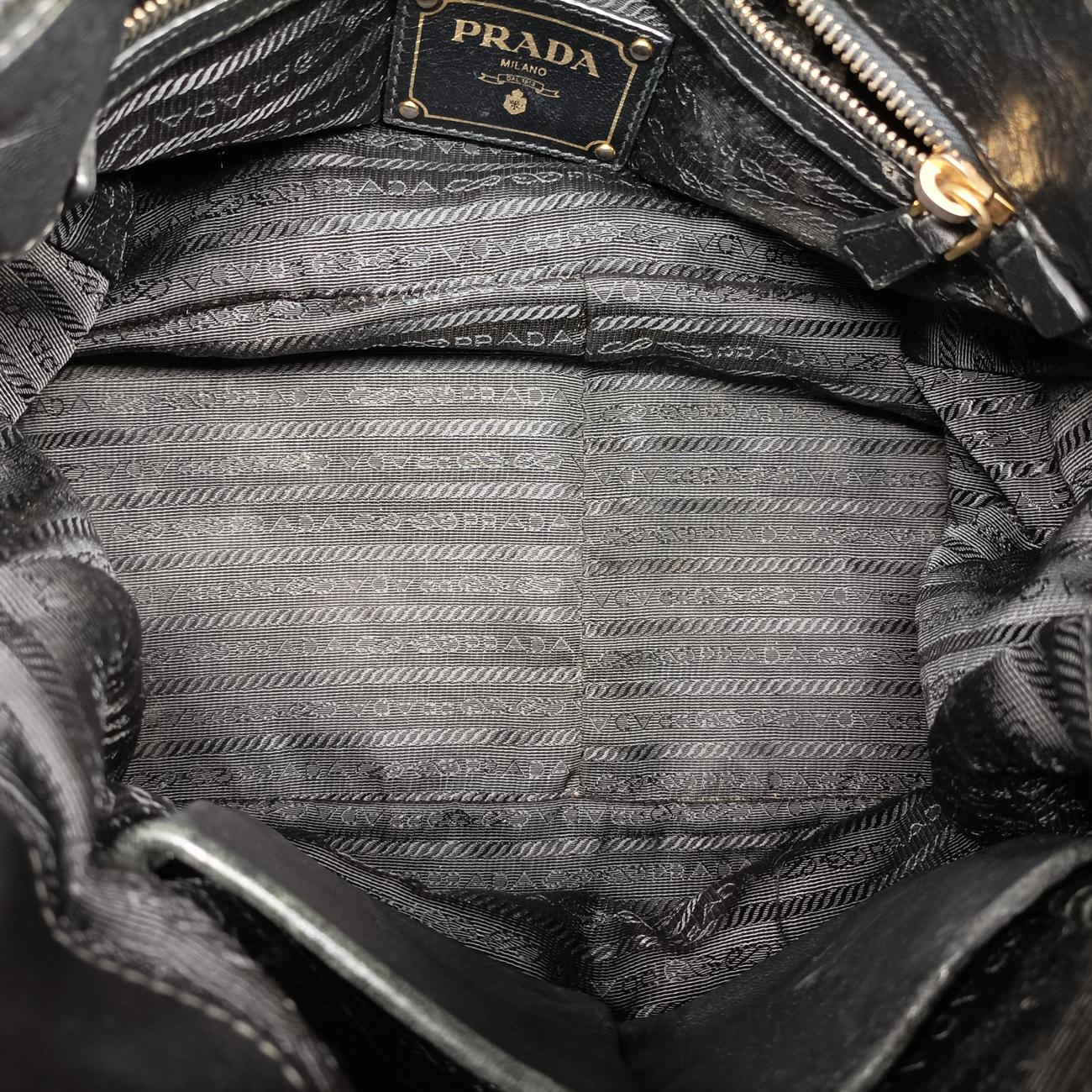 Pre-owned Prada Gaufre Black leather BN1336 shoulderbag | stylenewstar