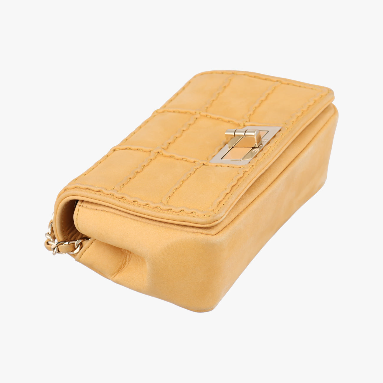 Pre-owned Chanel 2.55mini Yellow Leather A93274 shoulderbag | stylenewstar