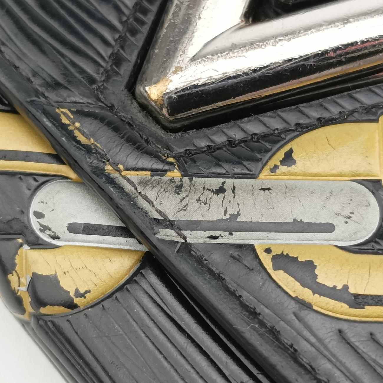 Pre-owned Louis Vuitton Chain Flower Print Twist Chain Black x White x Yellow Epi M67226 shoulderbag | stylenewstar