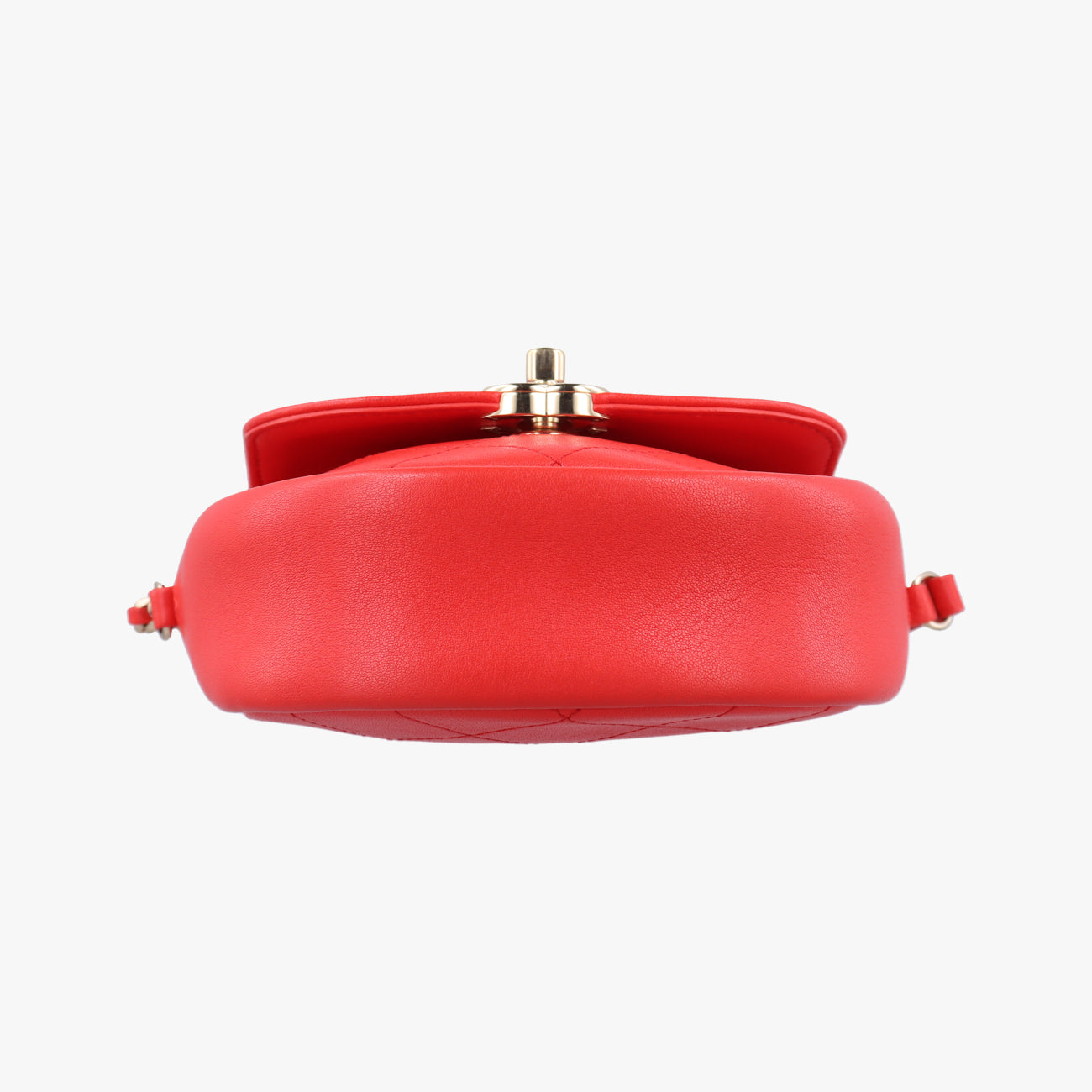 Vintage Chanel Casual trip messenger Red Leather AS0143 shoulderbag | stylenewstar