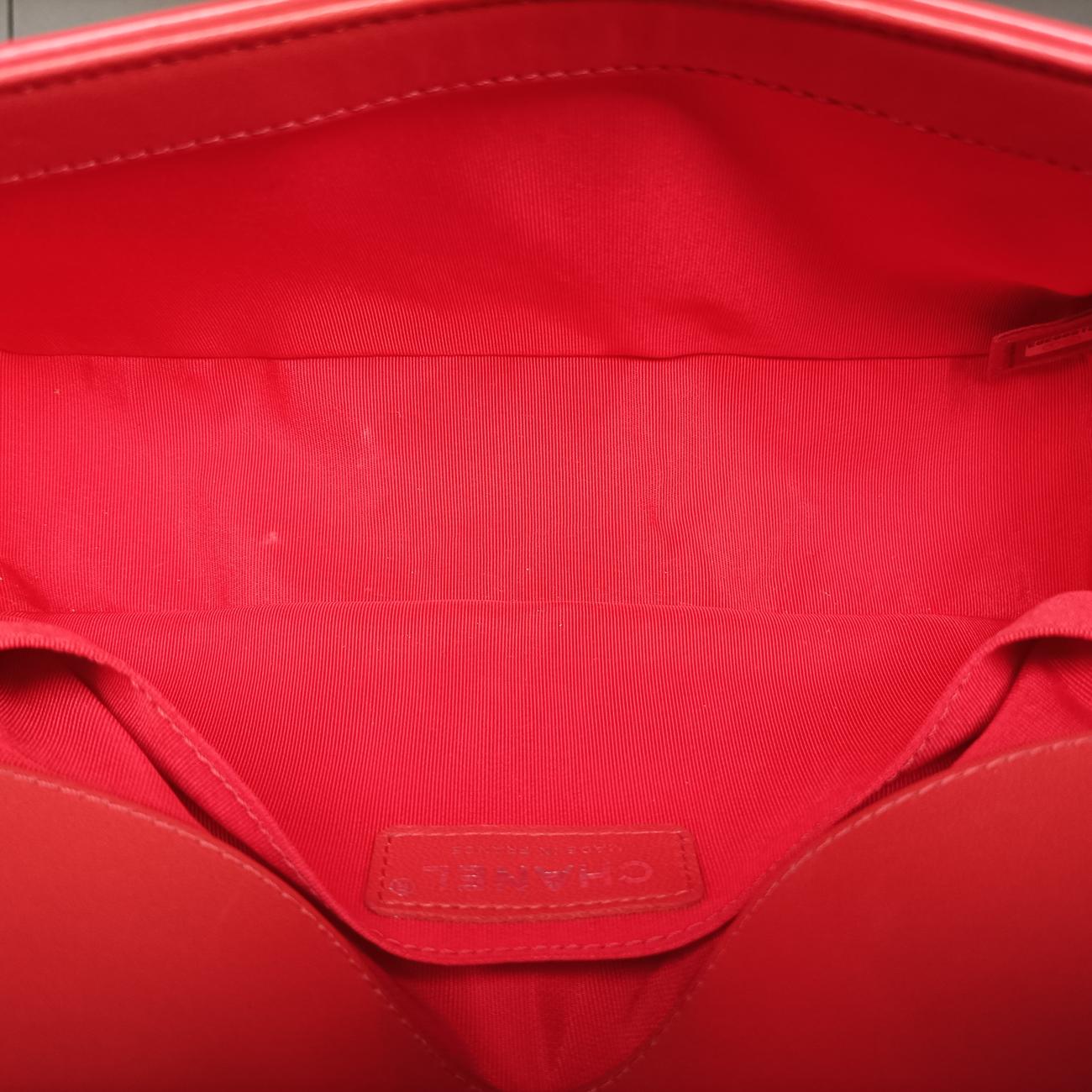 Vintage Chanel BOY CHANEL Red Leather A67086 shoulderbag | stylenewstar