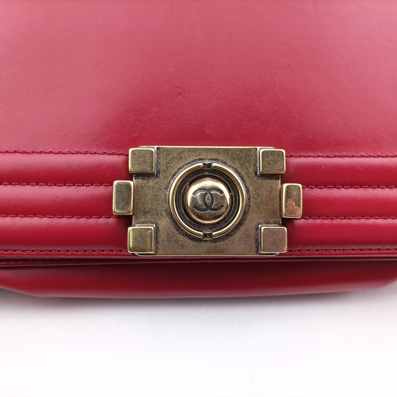 Vintage Chanel BOY CHANEL Red Leather A66713 shoulderbag | stylenewstar