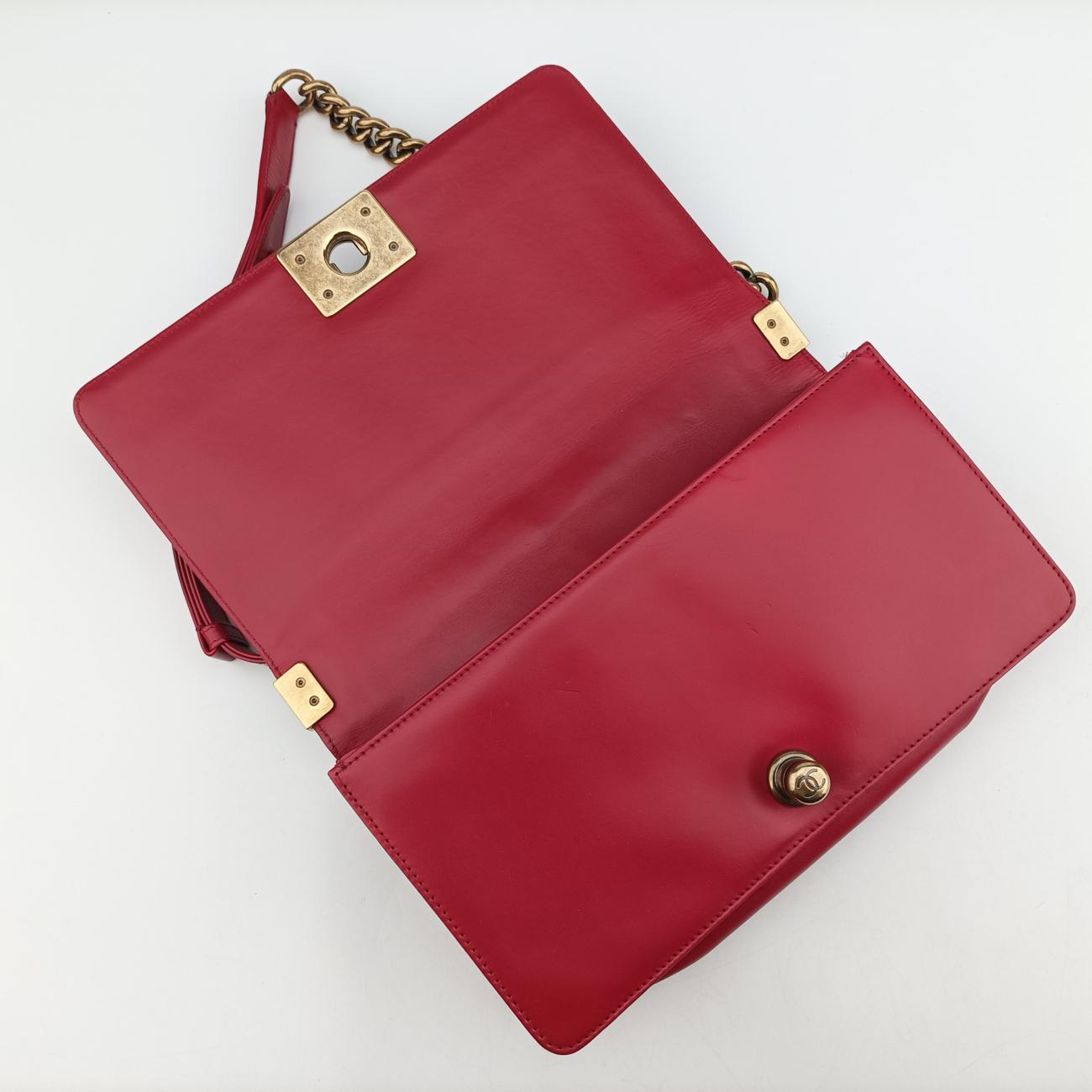 Vintage Chanel BOY CHANEL Red Leather A66713 shoulderbag | stylenewstar