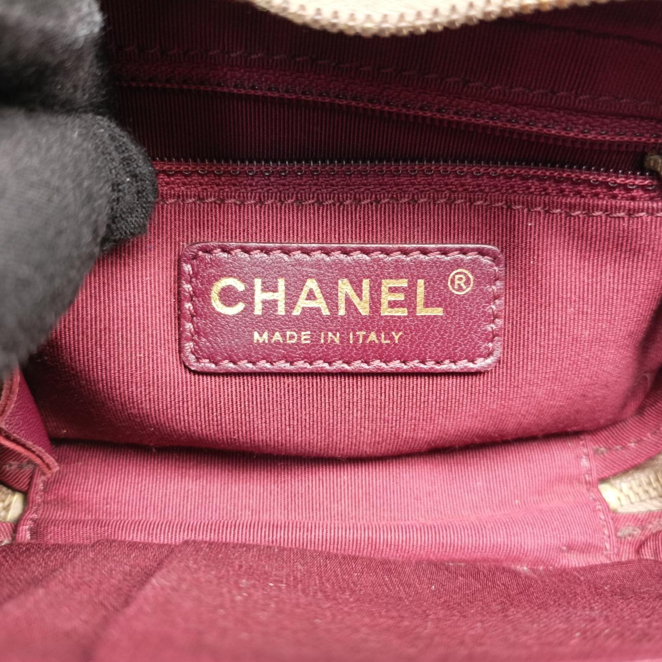 Secondhand Chanel Coco Boy Camera Case Golden caviar skin A92654 shoulderbag | stylenewstar