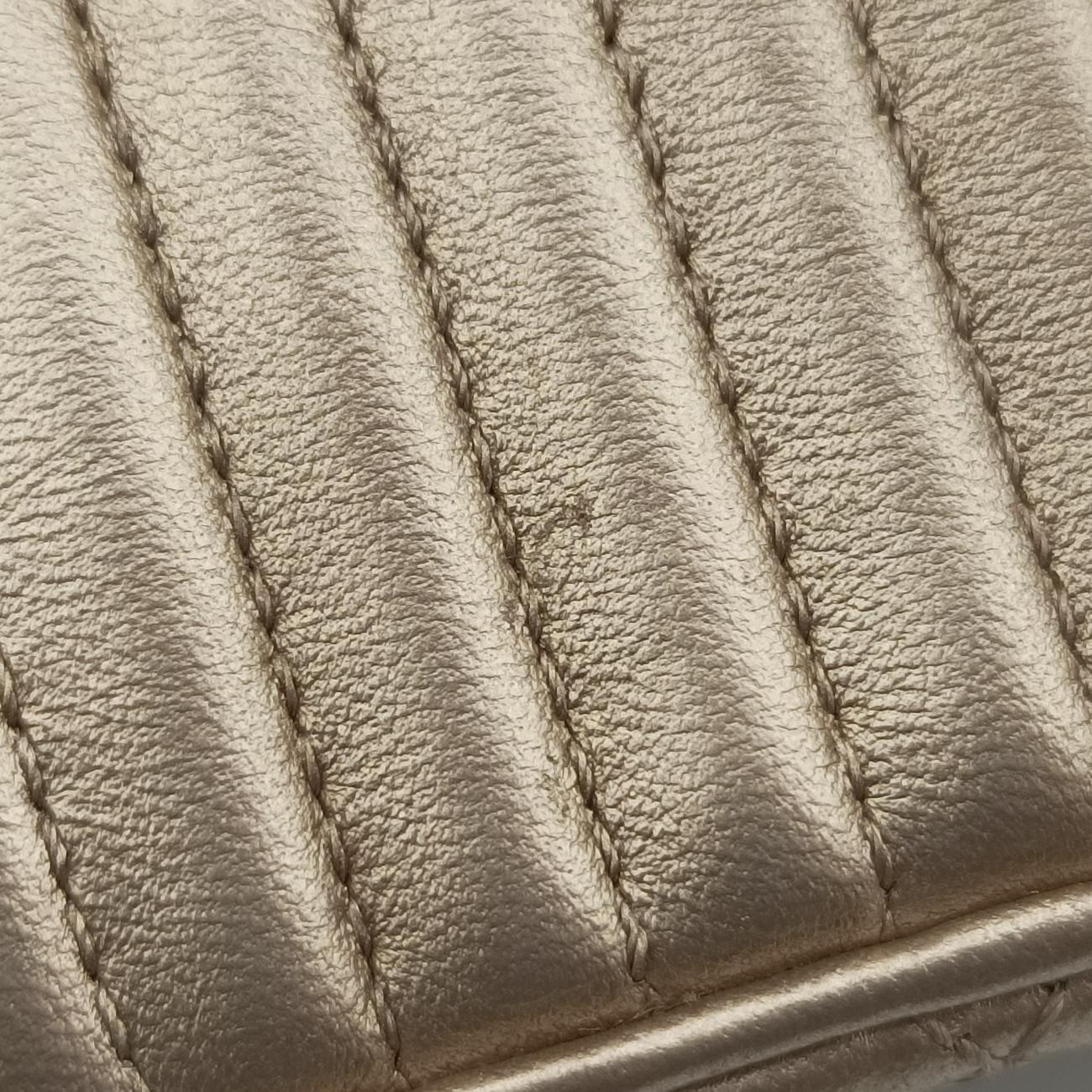 Secondhand Chanel Coco Boy Camera Case Golden caviar skin A92654 shoulderbag | stylenewstar