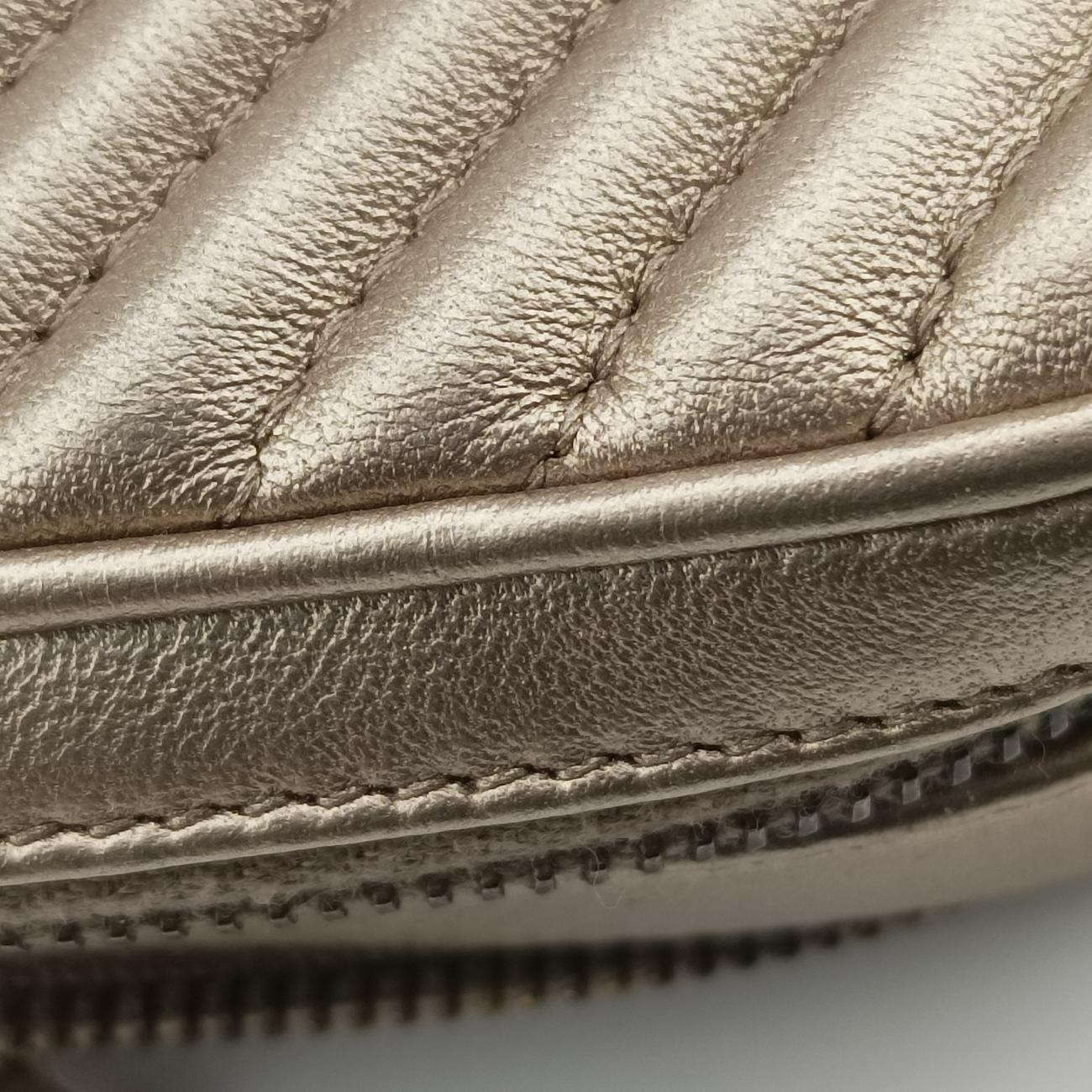 Secondhand Chanel Coco Boy Camera Case Golden caviar skin A92654 shoulderbag | stylenewstar