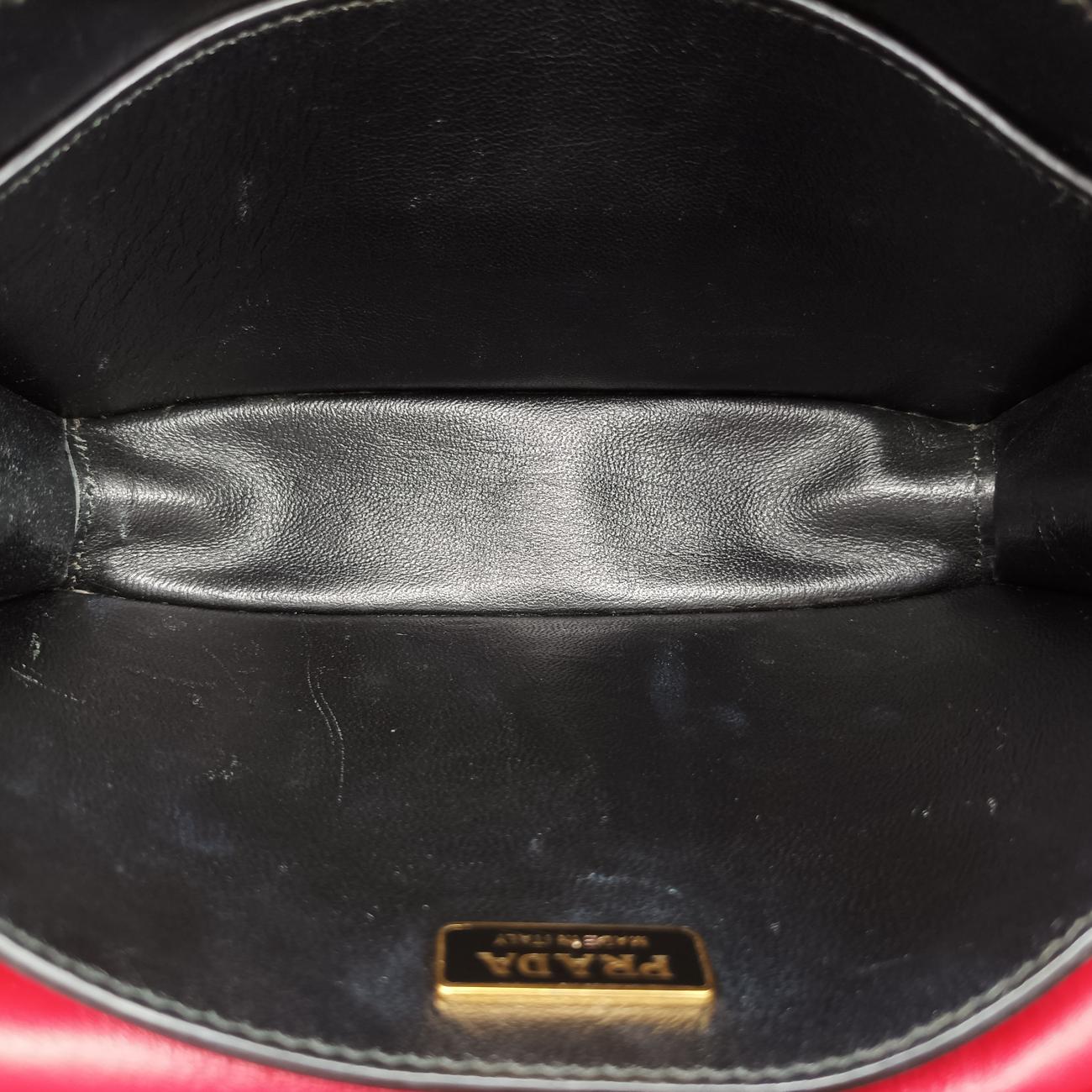 Pre-owned Prada Cahier Red×Black Leather 1BD045 shoulderbag | stylenewstar