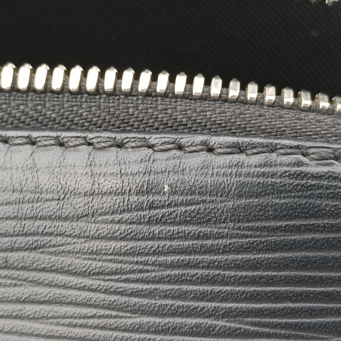 Vintage Louis Vuitton Bum Bag Noir Epi M55131 bum bag/waist bag | stylenewstar