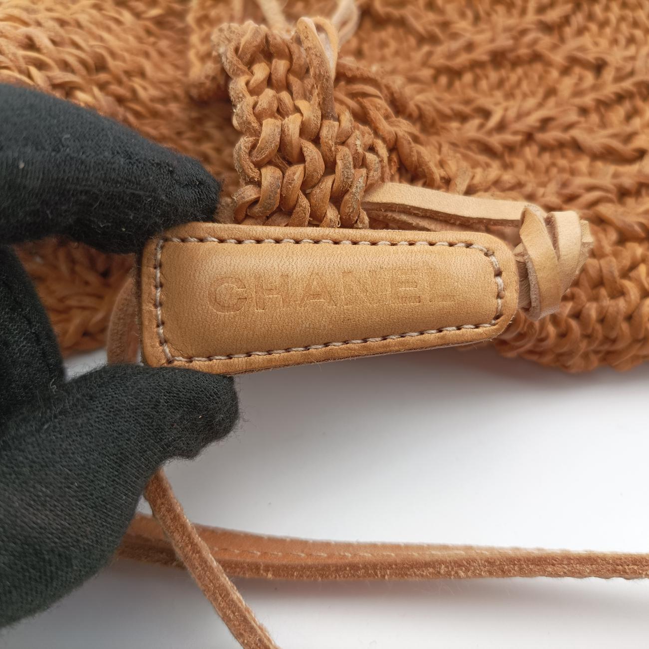 Pre-owned Chanel Pochette Logo Brown Leather A14701 shoulderbag | stylenewstar