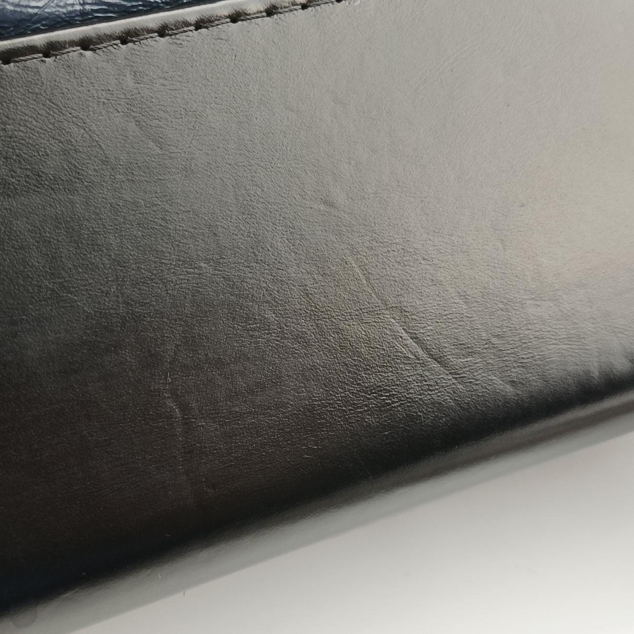 Vintage Chanel GABRIELLE Black×navy Leather A93824 shoulderbag | stylenewstar