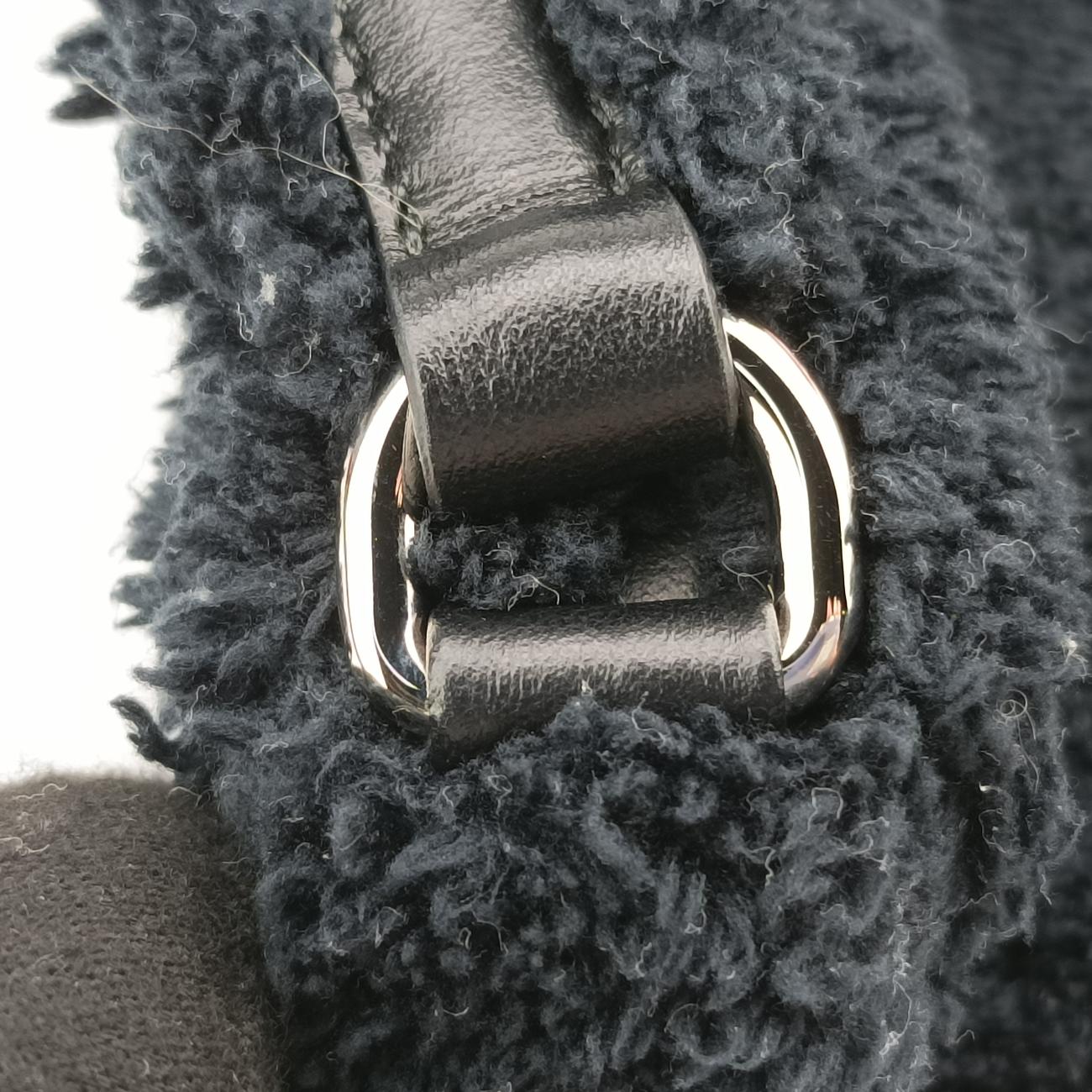 Secondhand Prada Triangle Terry Black×White Pile 1NE043 shoulderbag | stylenewstar