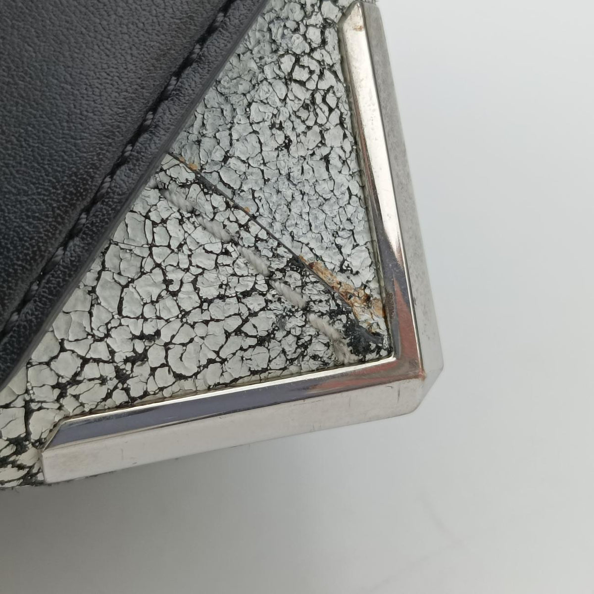 Pre-owned Alexander Wang Flap Black×white Leather  crossbodybag | stylenewstar