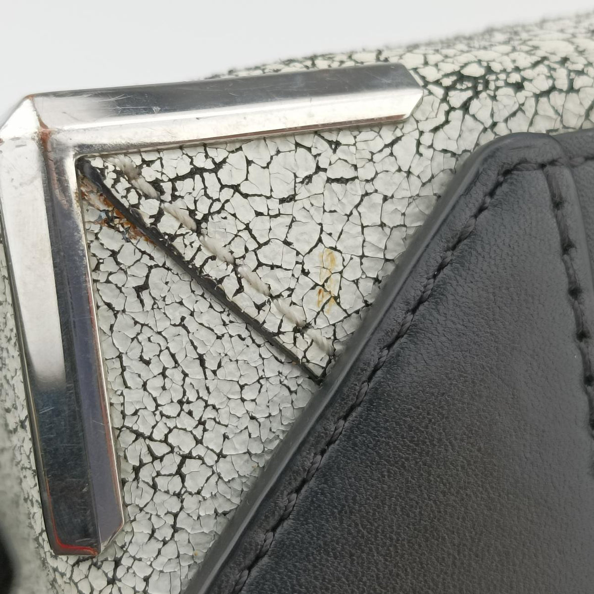 Pre-owned Alexander Wang Flap Black×white Leather  crossbodybag | stylenewstar